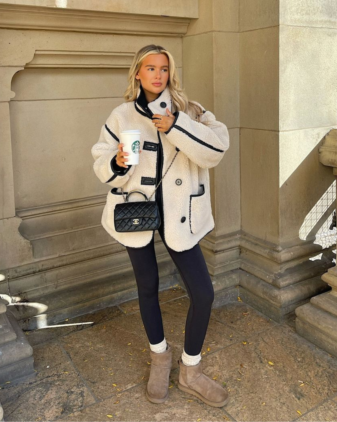 Elegant Aspen Sherpa Jacket - Soft Cozy Outerwear for All Occasions 2