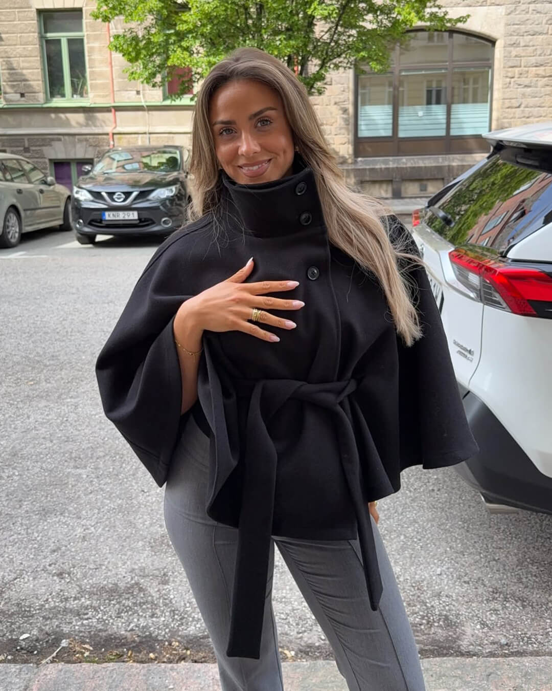 Soera Gianna Elegant High-Neck Belted Cape Jacket