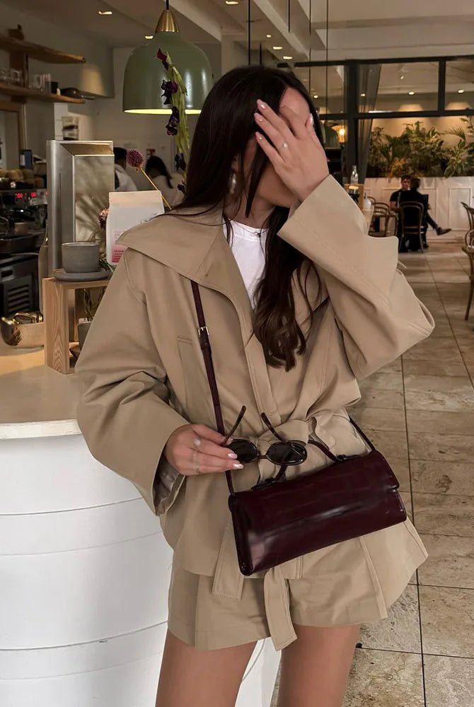 Stylish Women's Suits Summer Ensemble - Turn-Down Collar Long Sleeve Jacket & High Waist Zipper Shorts 1