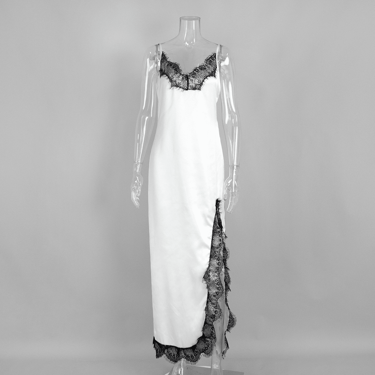 SOERA Beatrice Halter Lace Maxi Dress - Dresses - Black & White XS