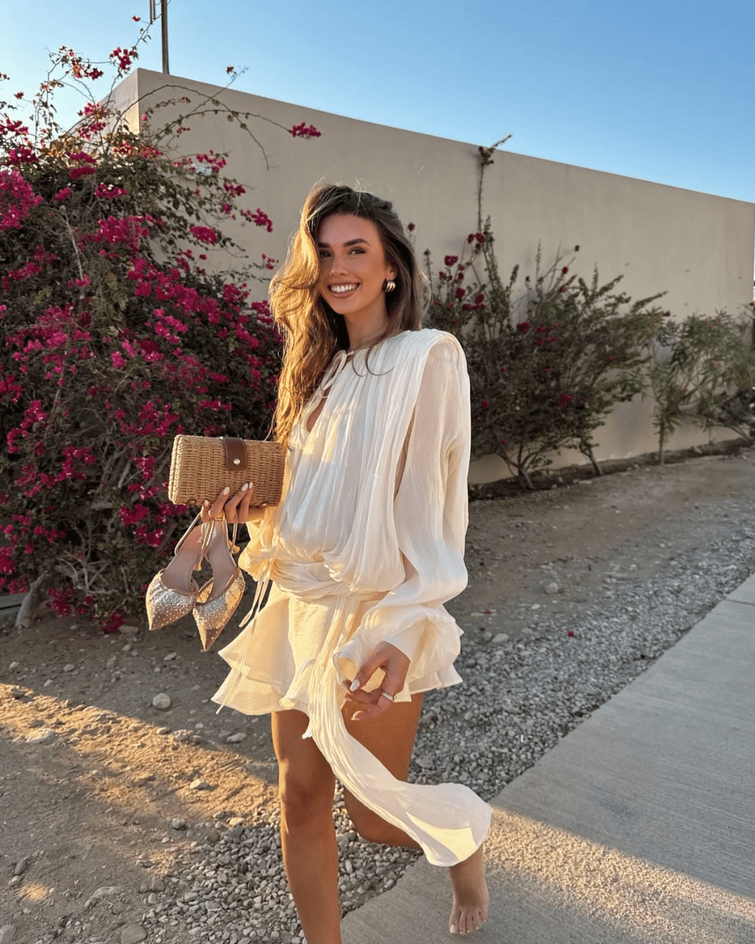 SOERA Gwyneth Blouson Mini Dress - Dresses - vw1770927322298493855 Cream S