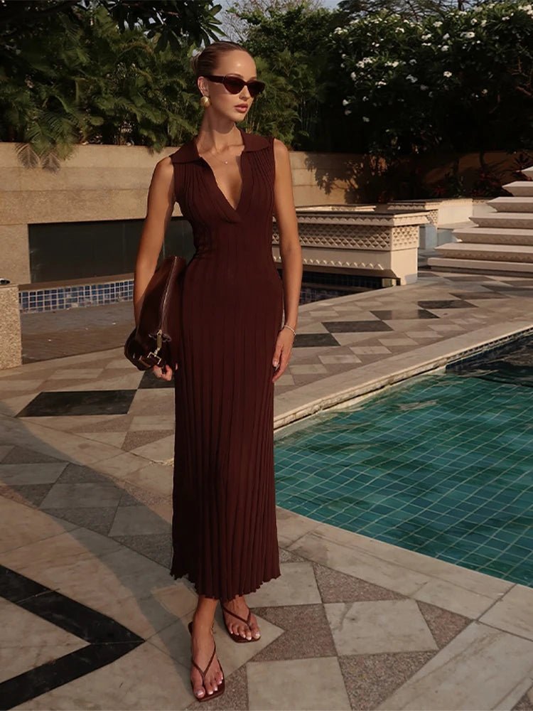 SOERA Lise Sleeveless Knitted Pleated Maxi Dress - Dresses - Brown XS