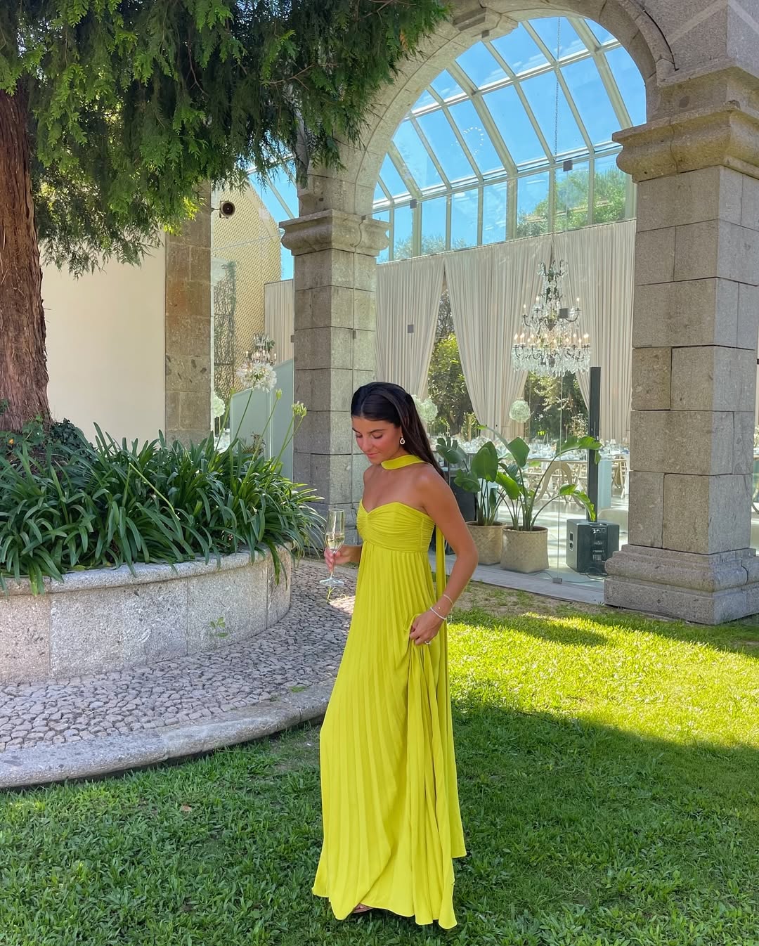 Diana abito lungo drappeggiato halter con sciarpa