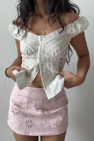 Hannah Blusa in Pizzo con Bottoni e Maniche a Palloncino