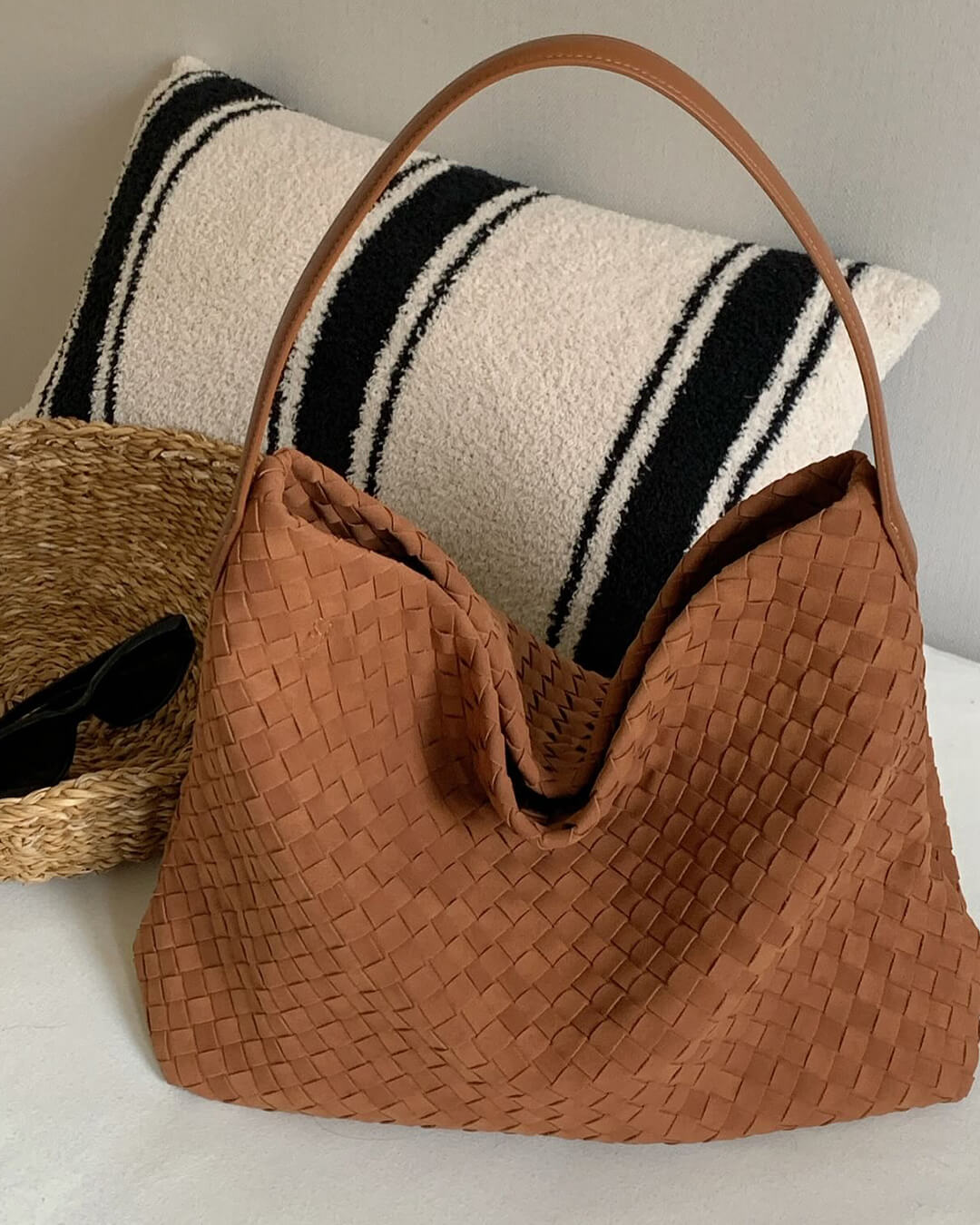 SOERA Chelsea Suede Tote Bag - Handbags - Soera-Chelsea-suede-tote-bag-handbag-Suede-Tote-Bag-Handbag/Coffee Coffee Regular