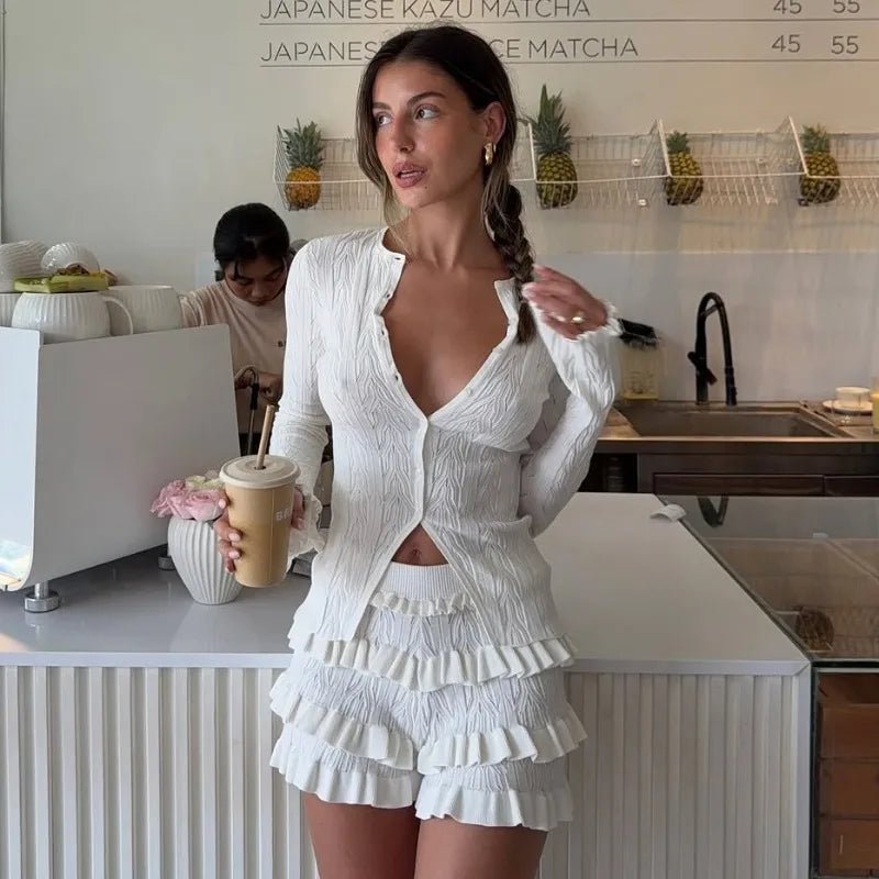 Completo Aira top lavorato a maglia e shorts a balze