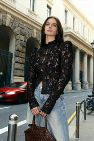 Blusa Elegante Claire in Pizzo